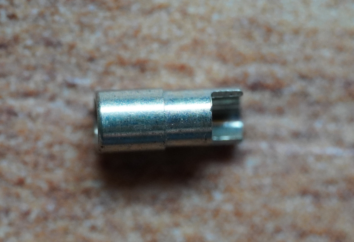 Omega Pendant Case Tube 090ST7113