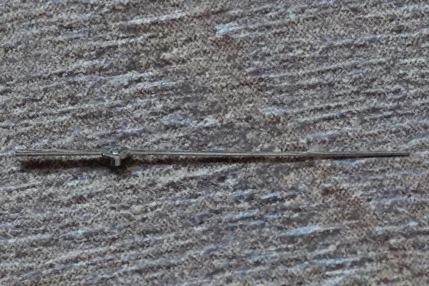 Omega hand cal 1270 centre seconds hand - steel