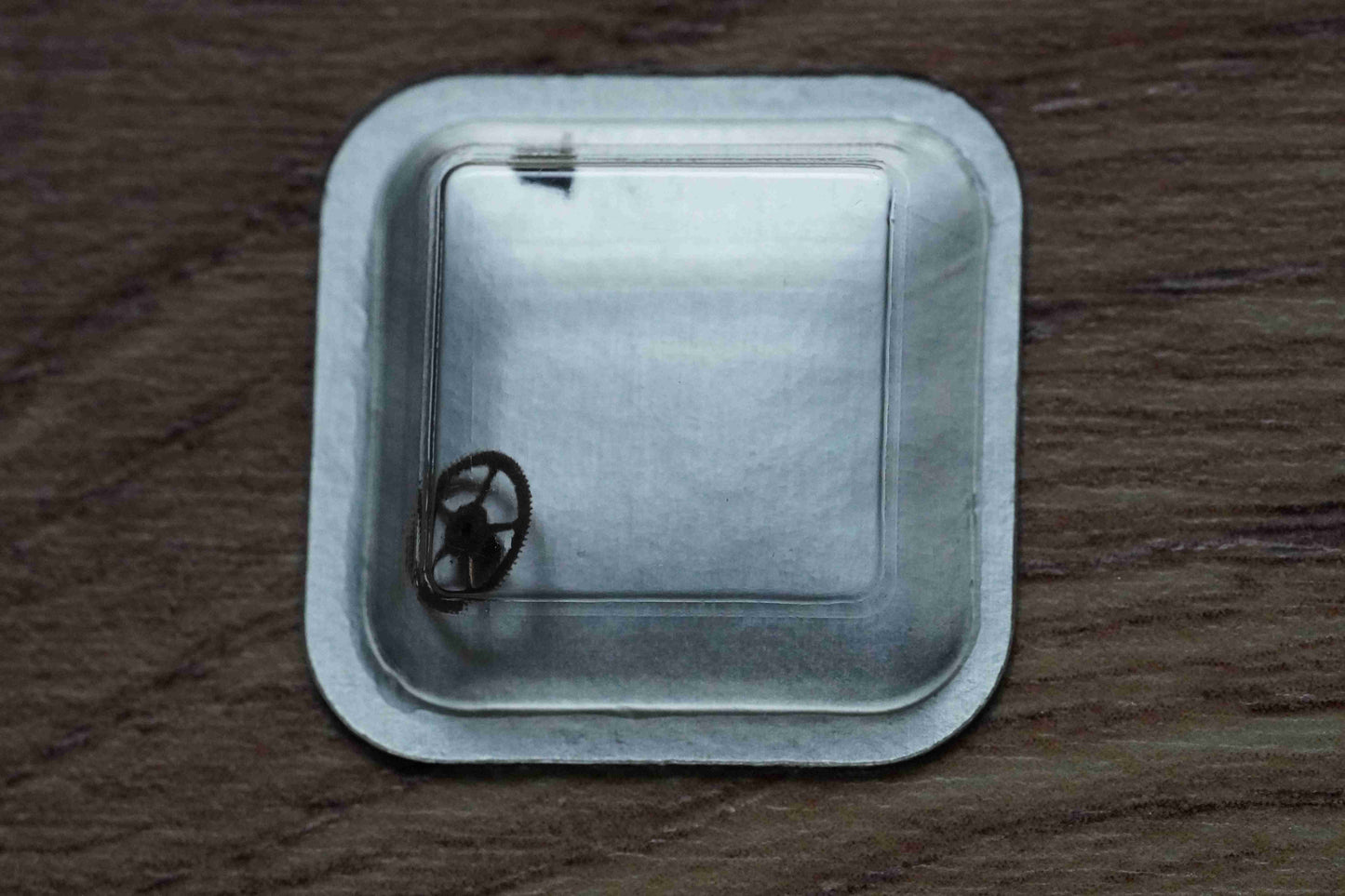 Omega cal 1010 part 1219 center cannon pinion