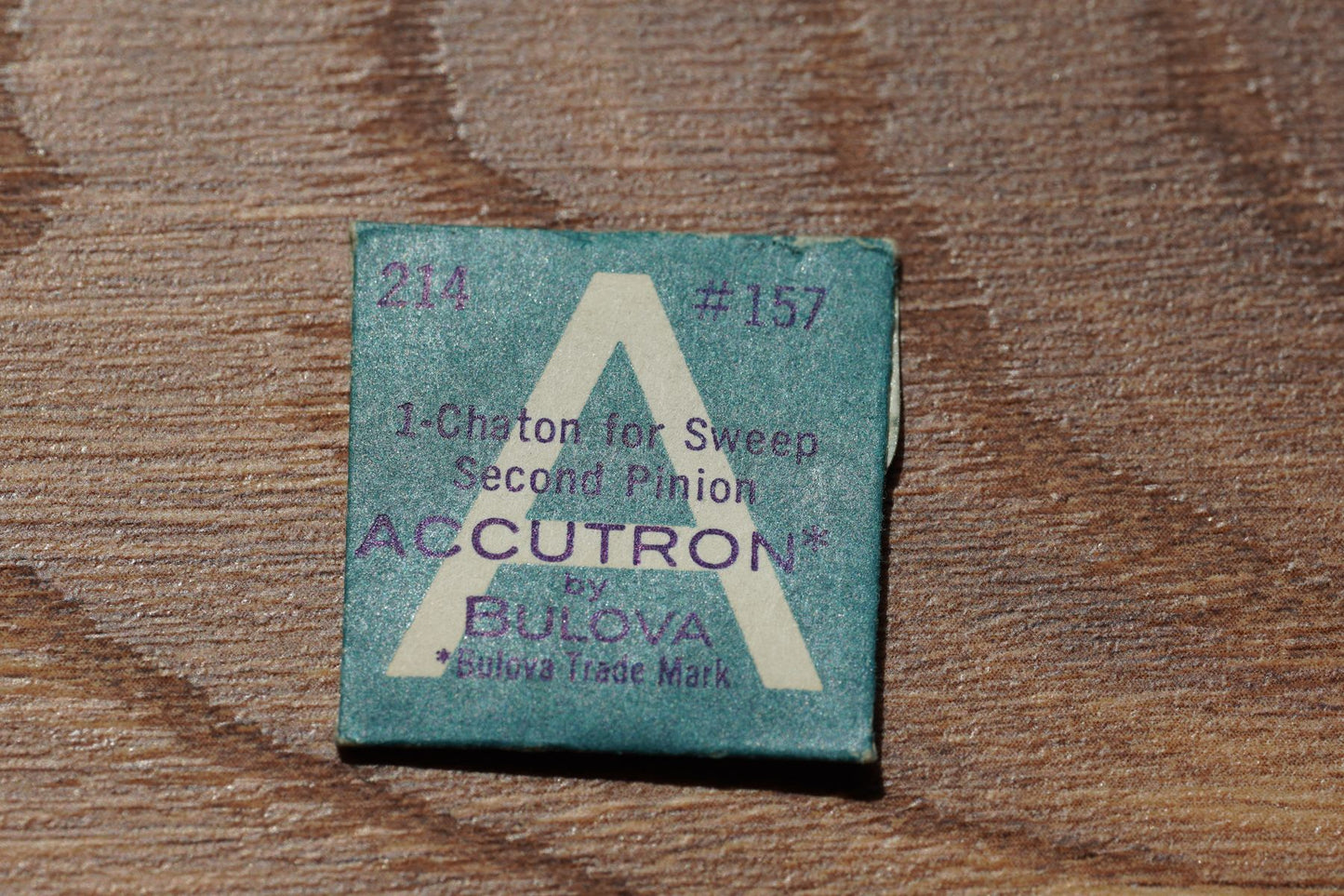 Bulova cal 214 part 157 Chaton for sweep second pinion