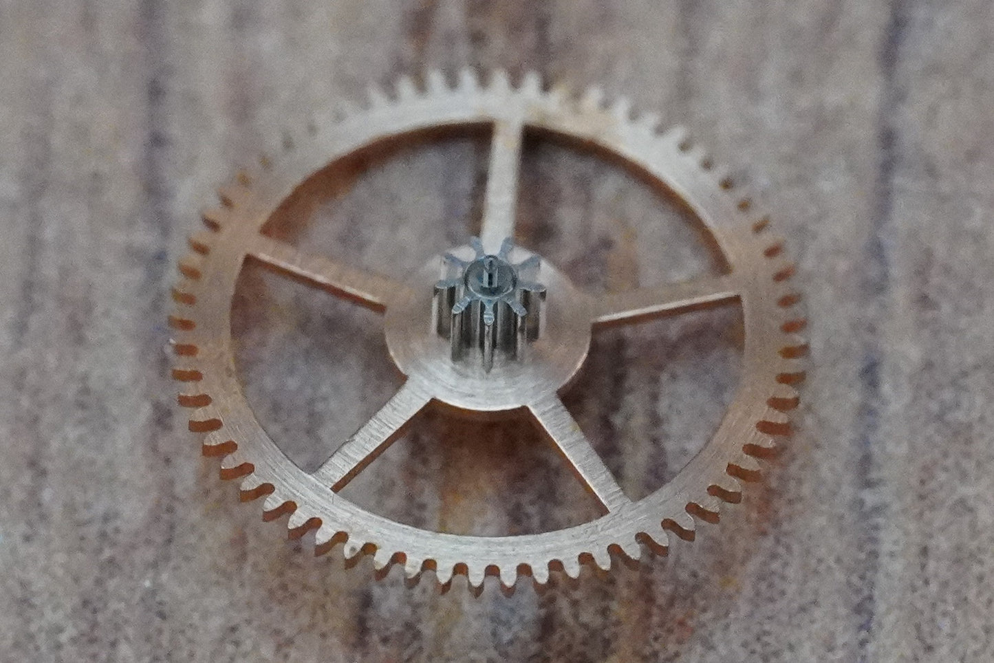 Omega cal 265 part 1240 Third wheel