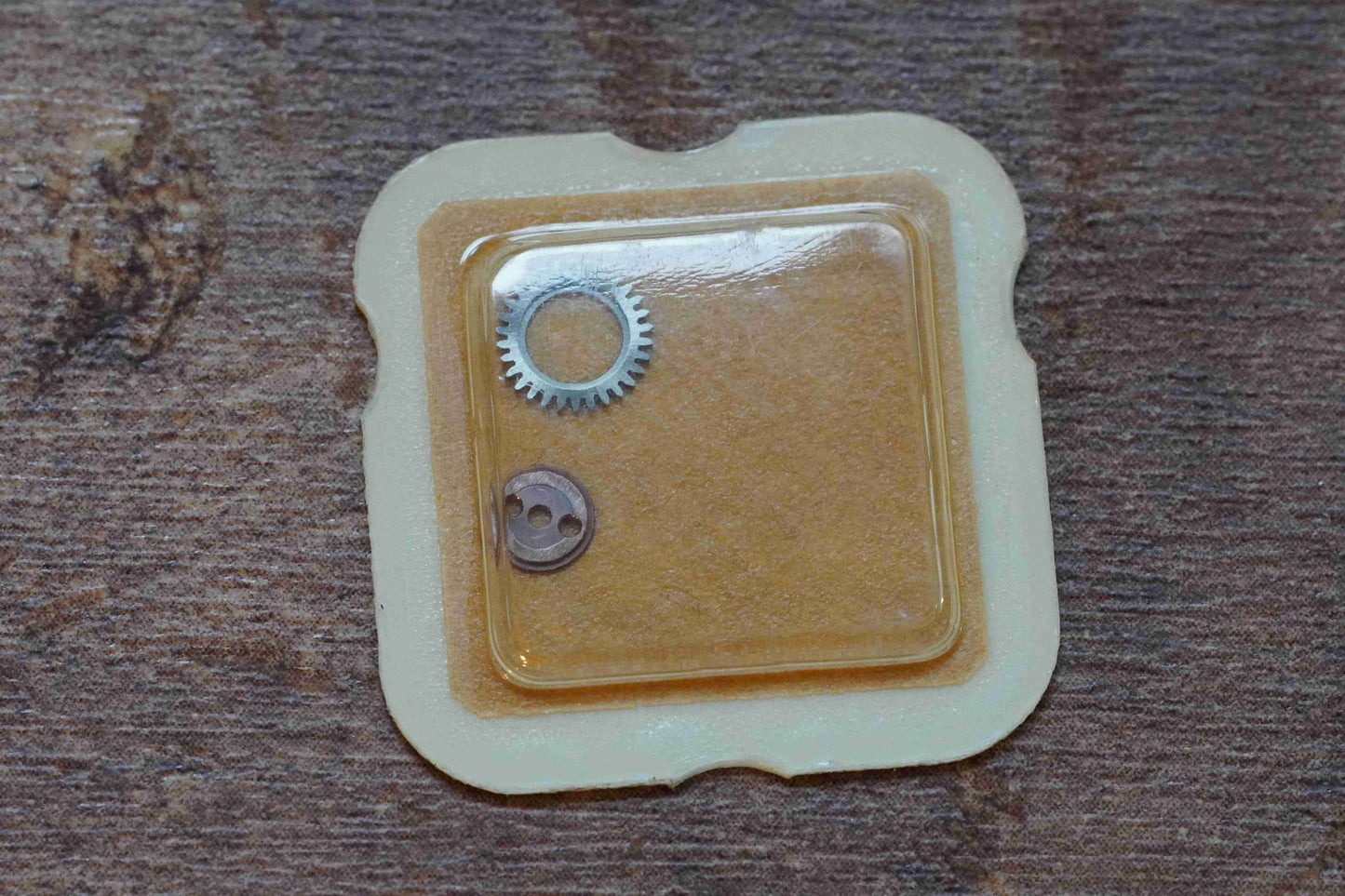 Omega cal 330 part 1101/2 Crown wheel + core