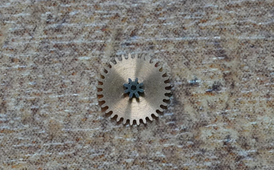 Omega cal 470 part 1246 Minute wheel