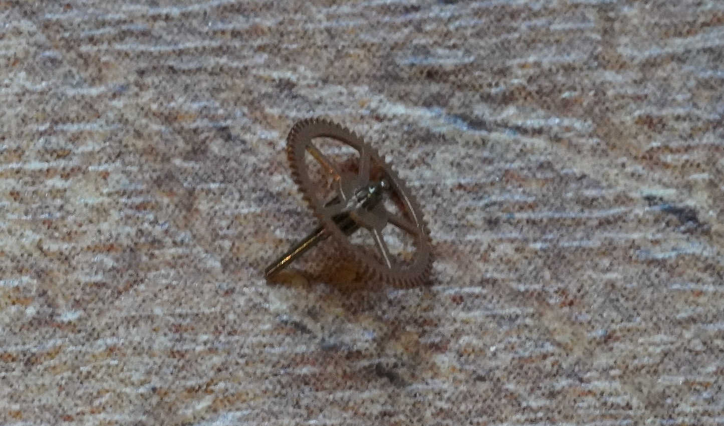 Omega cal 485 part 1240 Third wheel