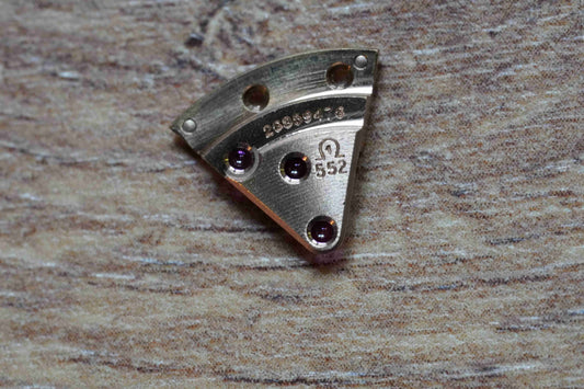 Omega cal 562 part 1003 Train wheel bridge
