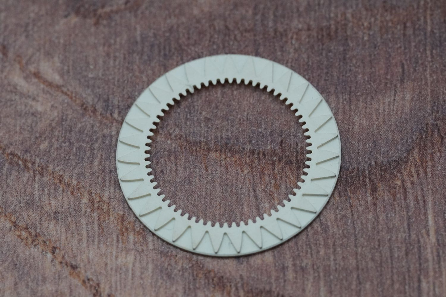 Omega cal 1310 part 9066 date indicator (used)