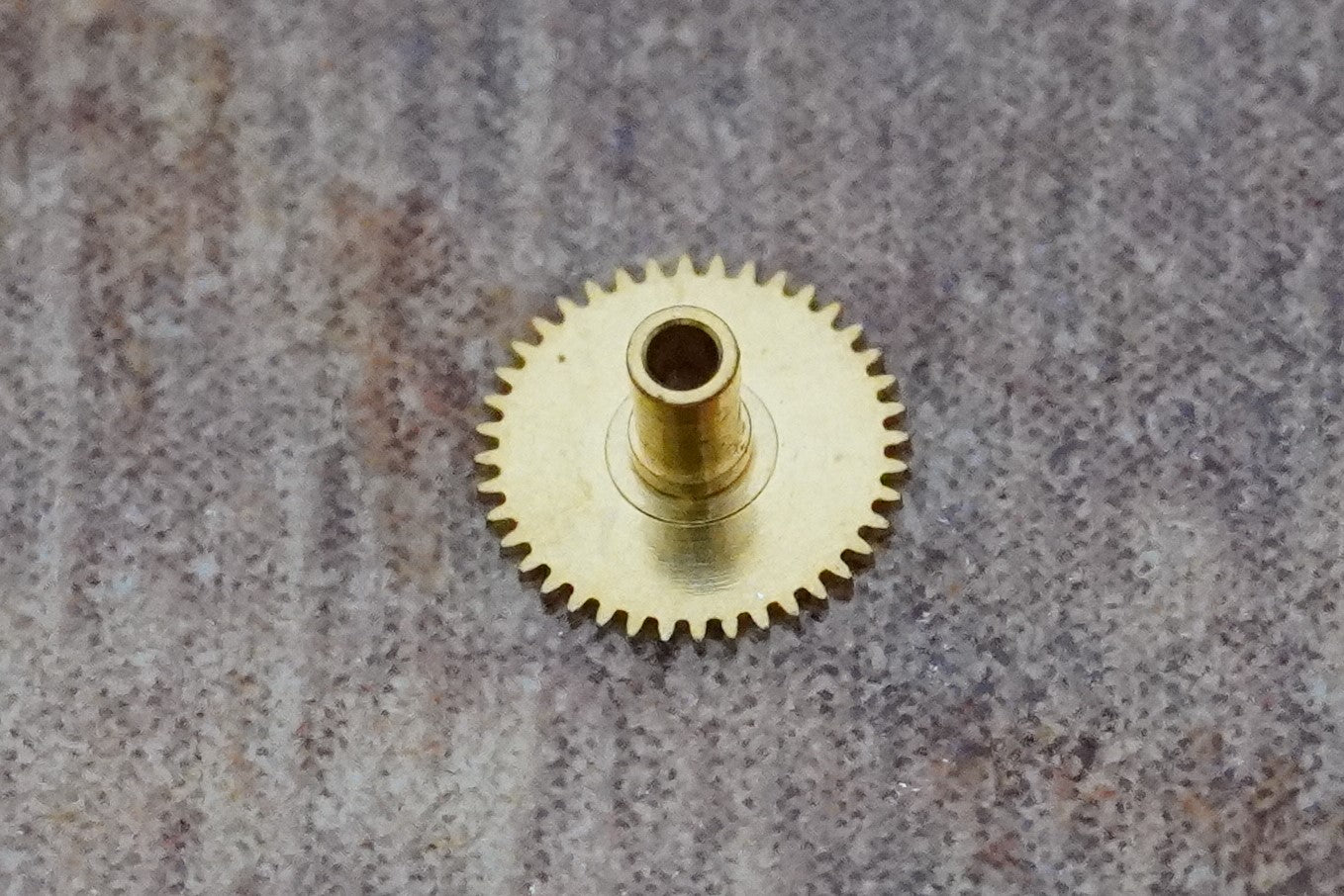 Omega cal 1665 part 250 Hour wheel