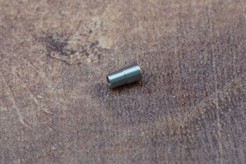 Omega Pendant Case Tube 090ST4199