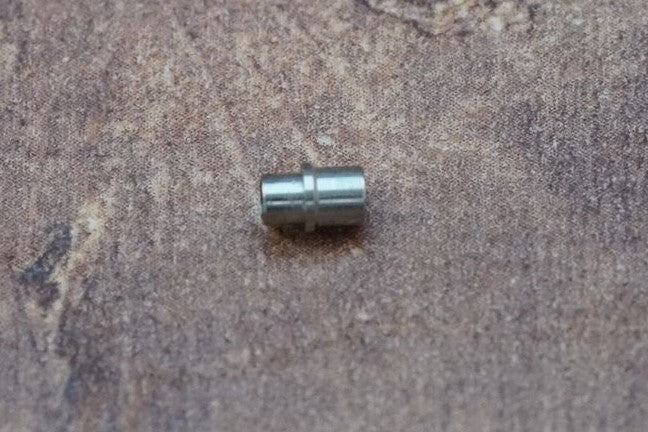 Omega Pendant Case Tube 090ST4201