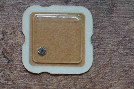 Omega cal 470 part 1108 Winding pinion
