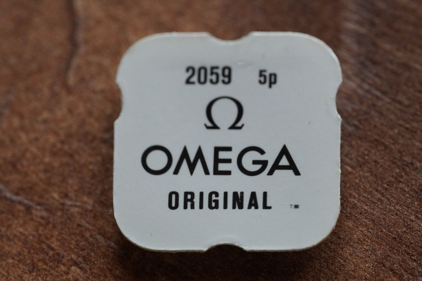 Omega screw 2059