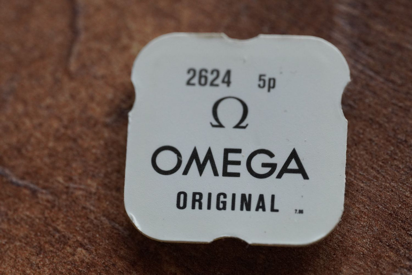 Omega screw 2624