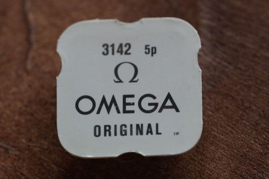 Omega screw 3142