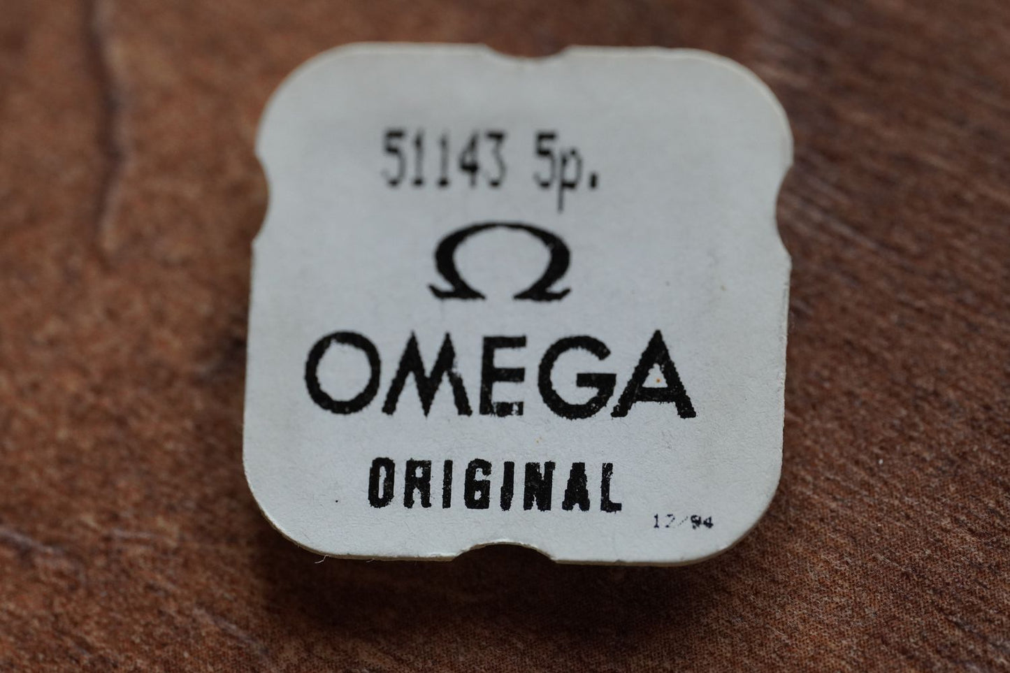 Omega screw 51143