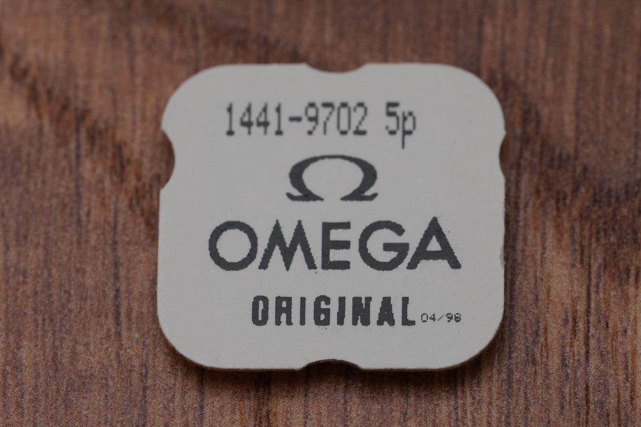 Omega cal 1441 part 9207 Spring-clip for hour corrector wheel